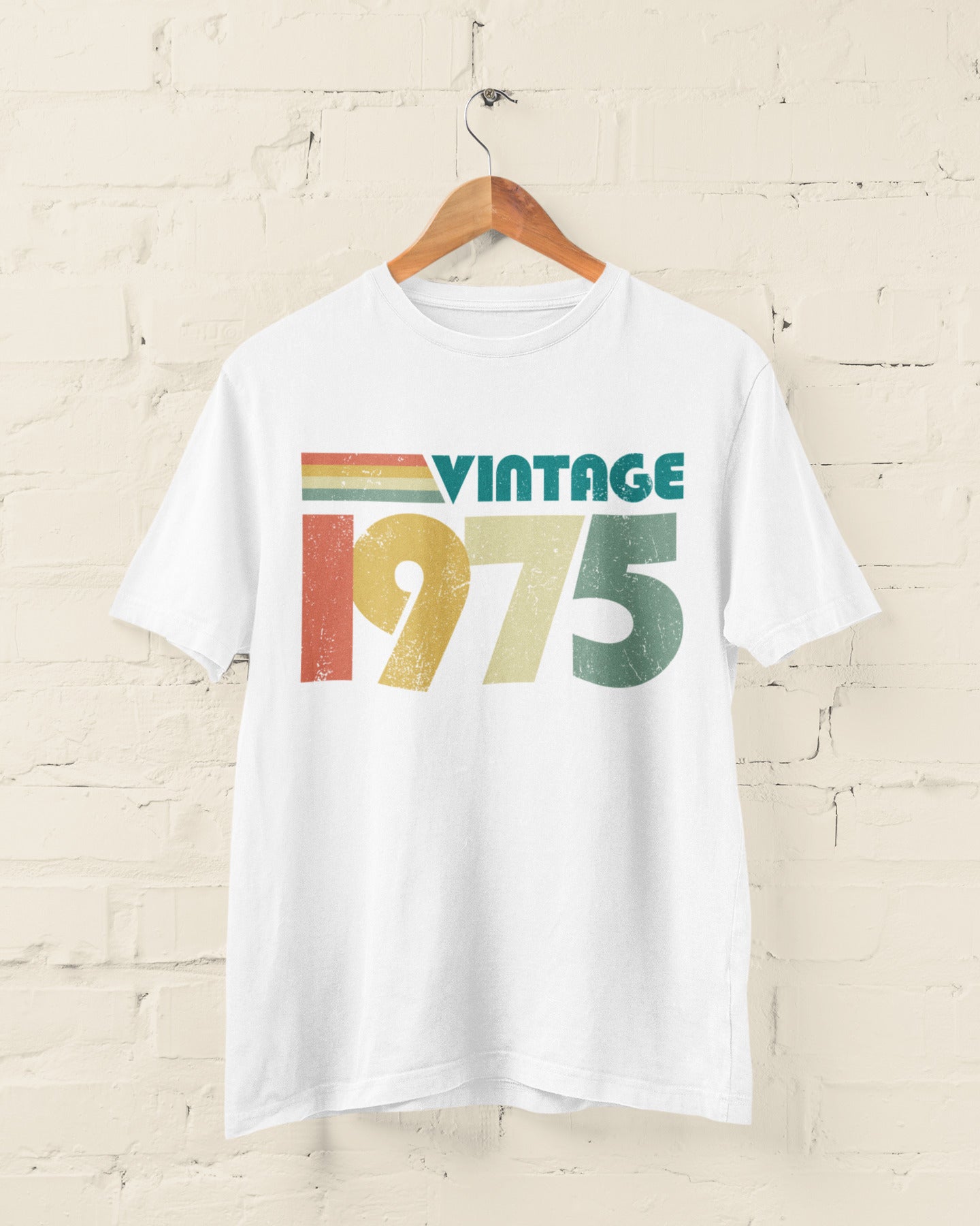 50th Birthday in 2025 T Shirt Vintage 1975 Retro Style Design Gift IdeGalaxy Tees