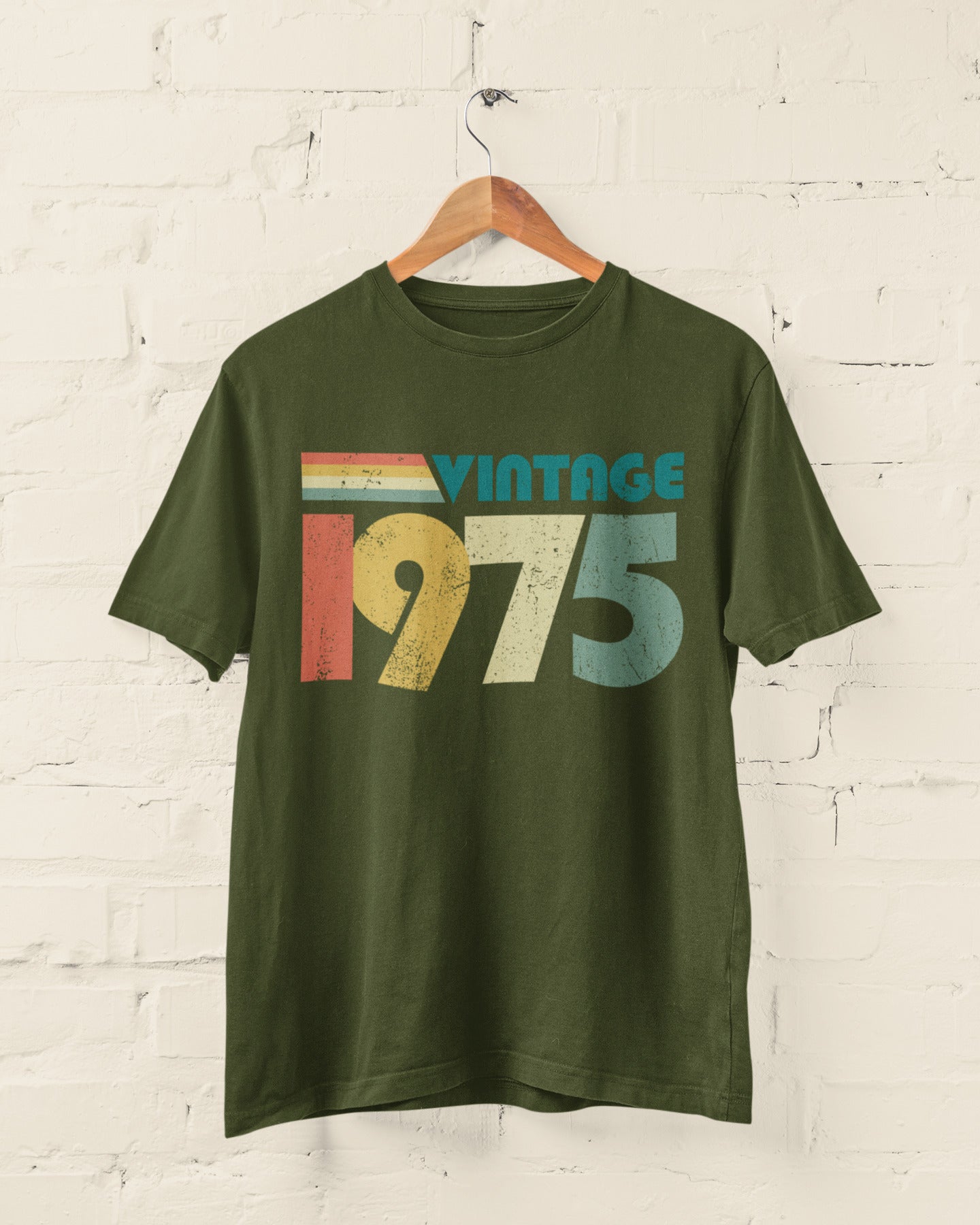 50th Birthday in 2025 T Shirt Vintage 1975 Retro Style Design Gift IdeGalaxy Tees