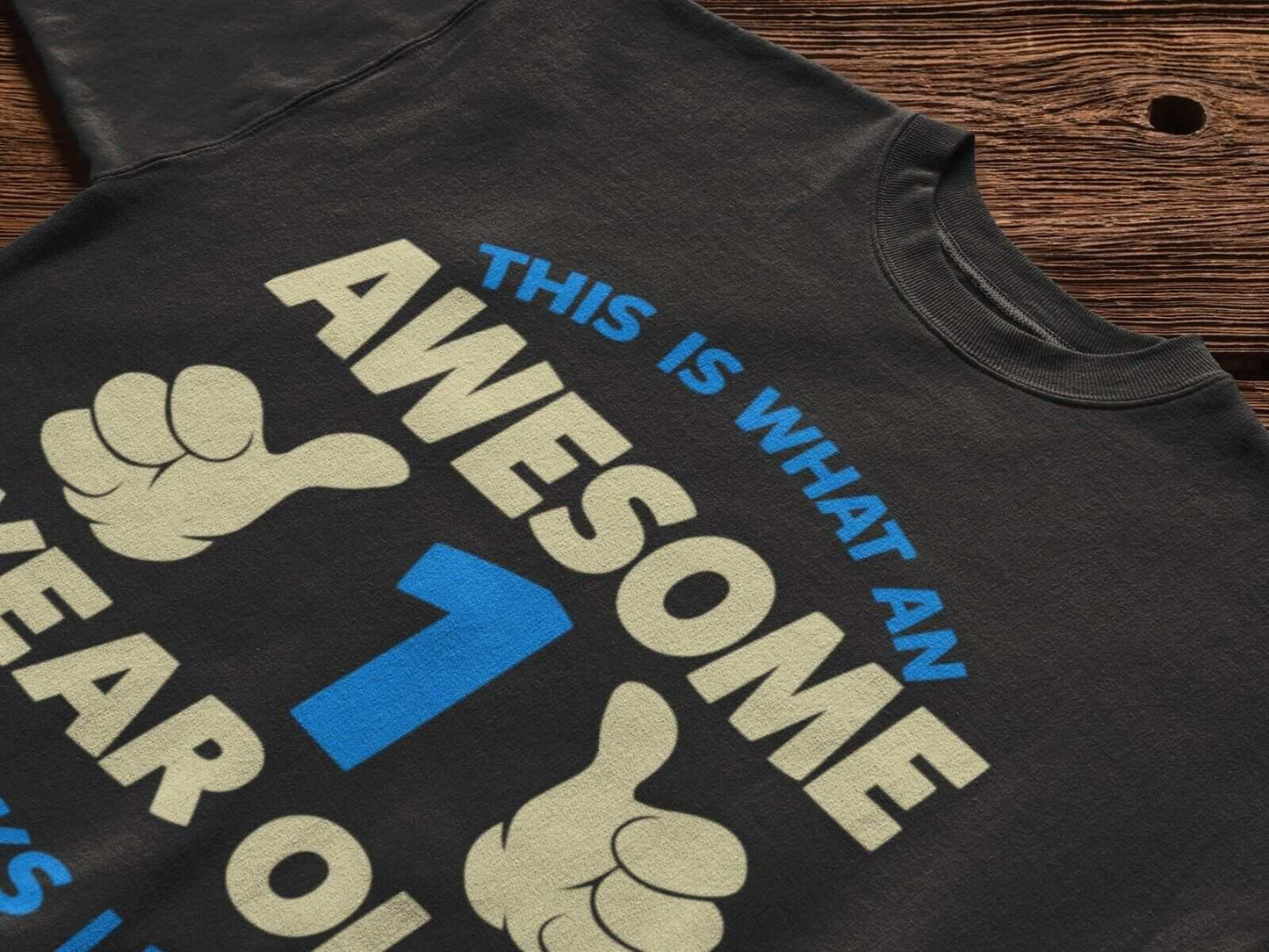 Boys 1st Birthday T-Shirt This Is What An Awesome 1 Year Old looks Like Gift