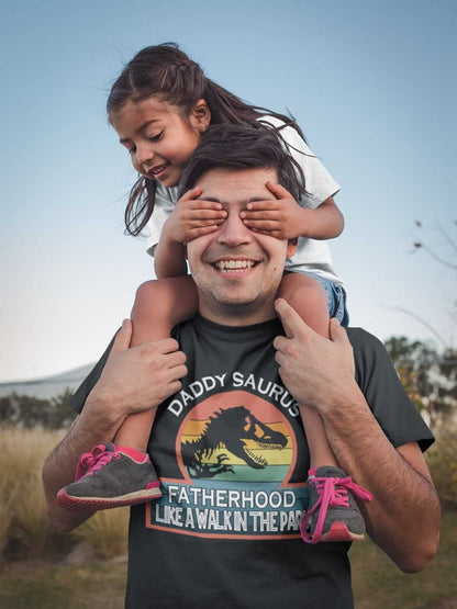 Daddy Saurus T-Shirt - Funny Dinosaur T-Shirt for Dads Father’s Day Gift T-Shirt