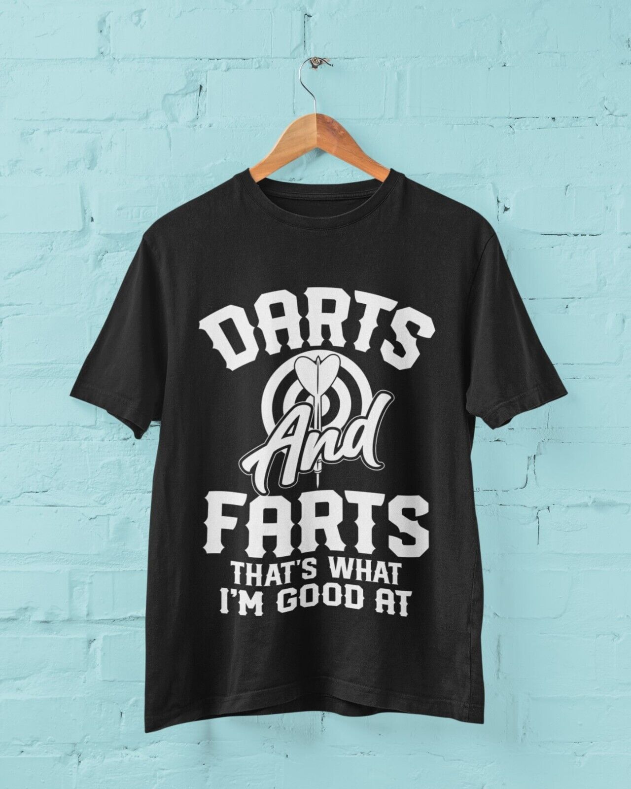 DARTS AND FARTS Funny T-Shirt Man To Oche Gift Darts Team Dad Present Rude T-Shirt