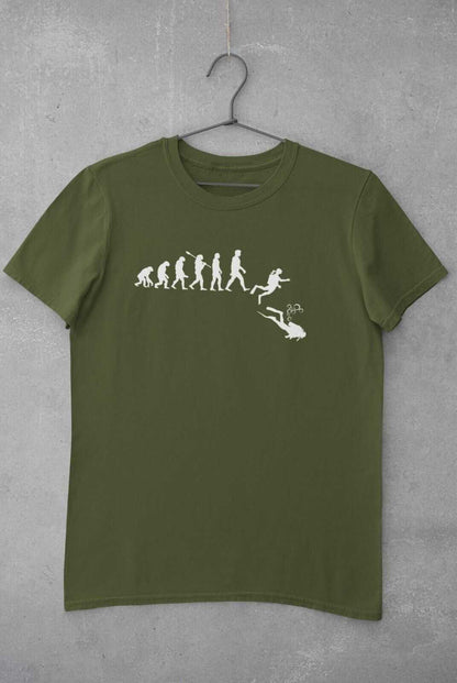 EVOLUTION OF SCUBA DIVING T-Shirt Gift For Diver Darwin Ape To Man Evo Design T-Shirt