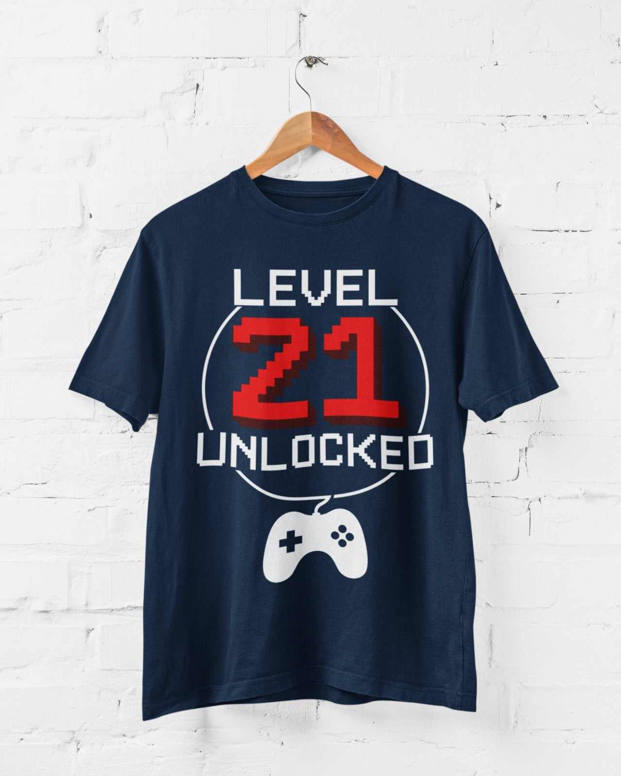 Funny 21st Birthday T-Shirt Level 21 Unlocked Gamer Themed Gift Gaming T-Shirt