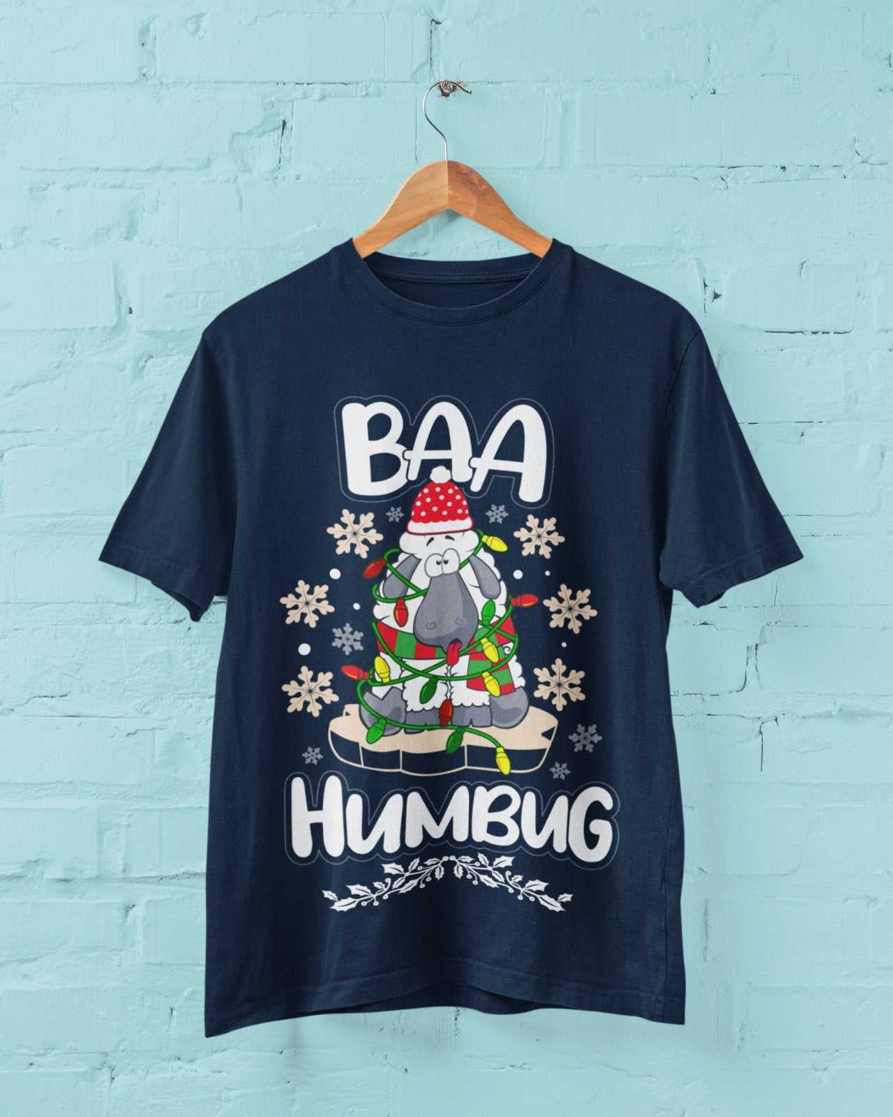 Funny Christmas T-Shirt Baa Humbug Bah Parody Scrooge Sheep joke Gift Dad T-Shirt