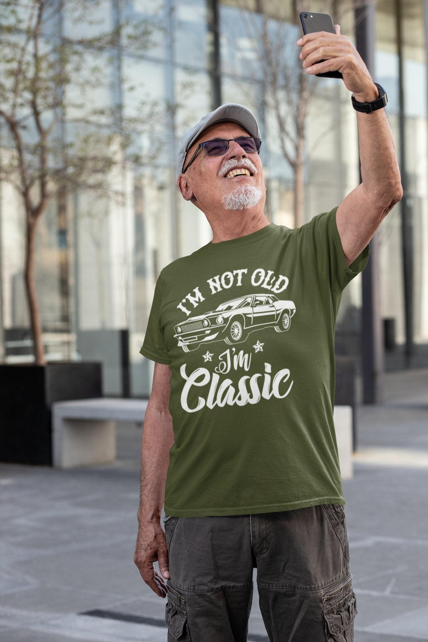 Funny I'm Not Old I'm A Classic Retro Car Novelty Birthday Old Dad Gift T-Shirt