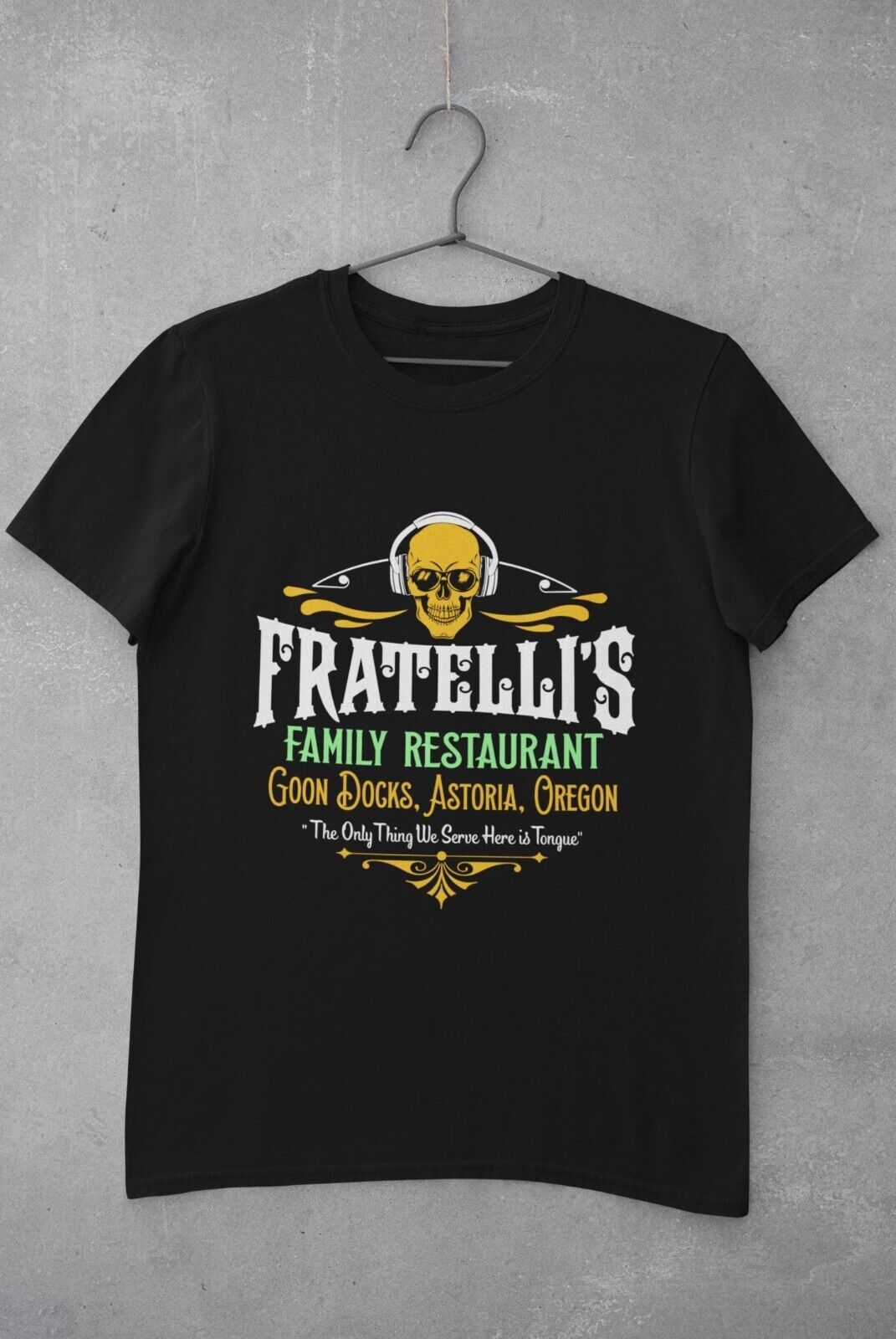 Funny Retro 80s Movie T-Shirt FRATELLI'S FAMILY RESTAURANT Good Docks Astoria T-Shirt