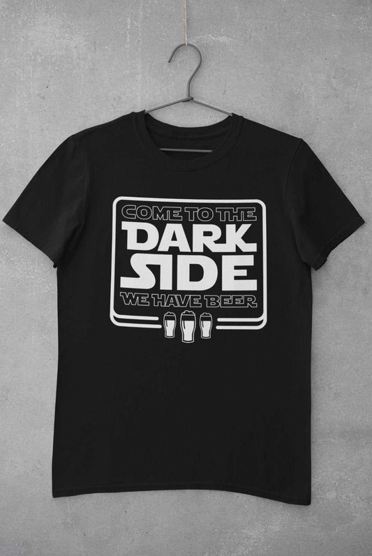 Funny T-Shirt Come To The Dark Side We Have Beers Wars Star Vader Darth Parody T-Shirt