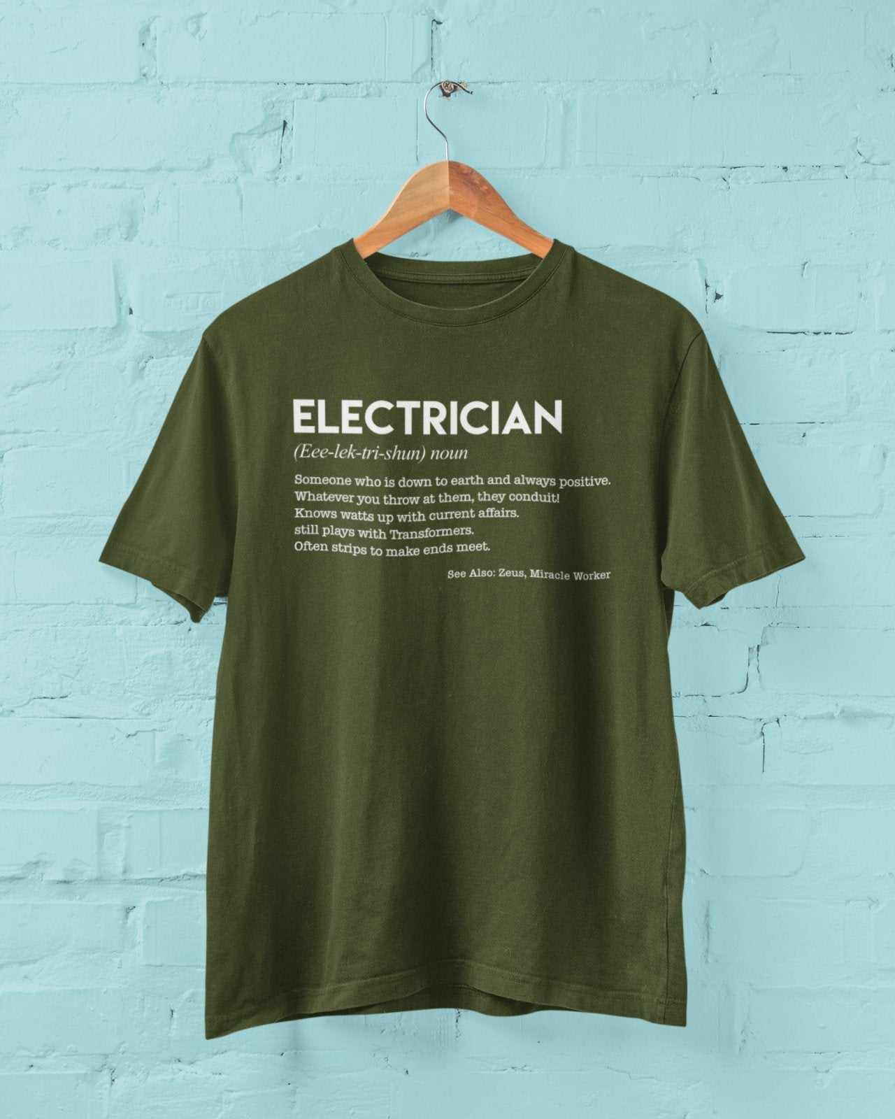 Funny T-Shirt ELECTRICIAN Dictionary Definition Novelty Worker Gift Joke Spark T-Shirt