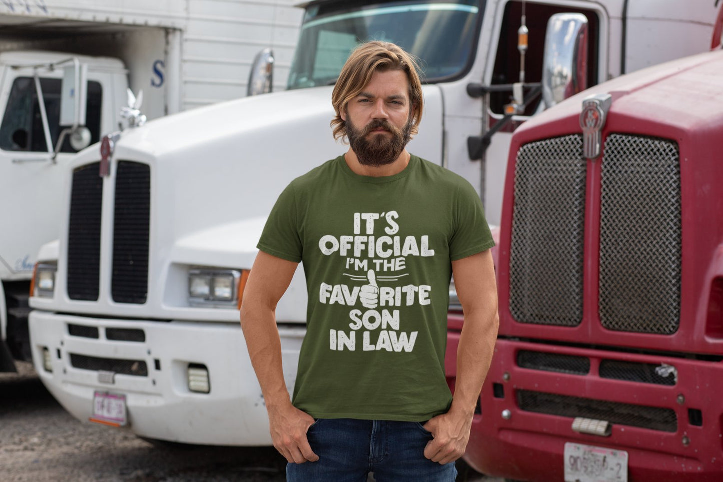 Funny T-Shirt It's Official I'm The Favorite Son In Law Gift Wedding T-Shirt