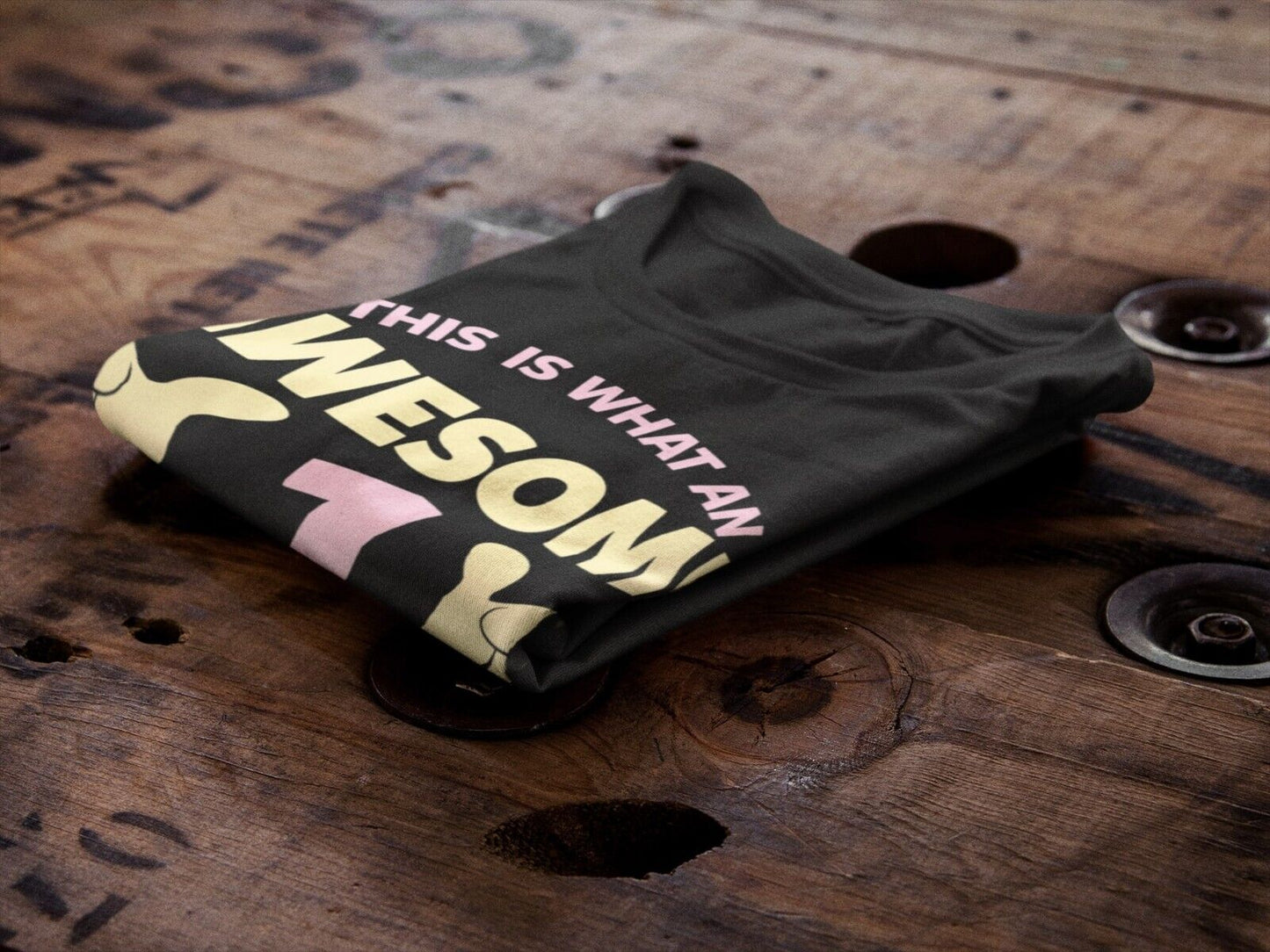Girls 1st Birthday T-Shirt This Is What An Awesome 1 Year Old Looks Like Gift