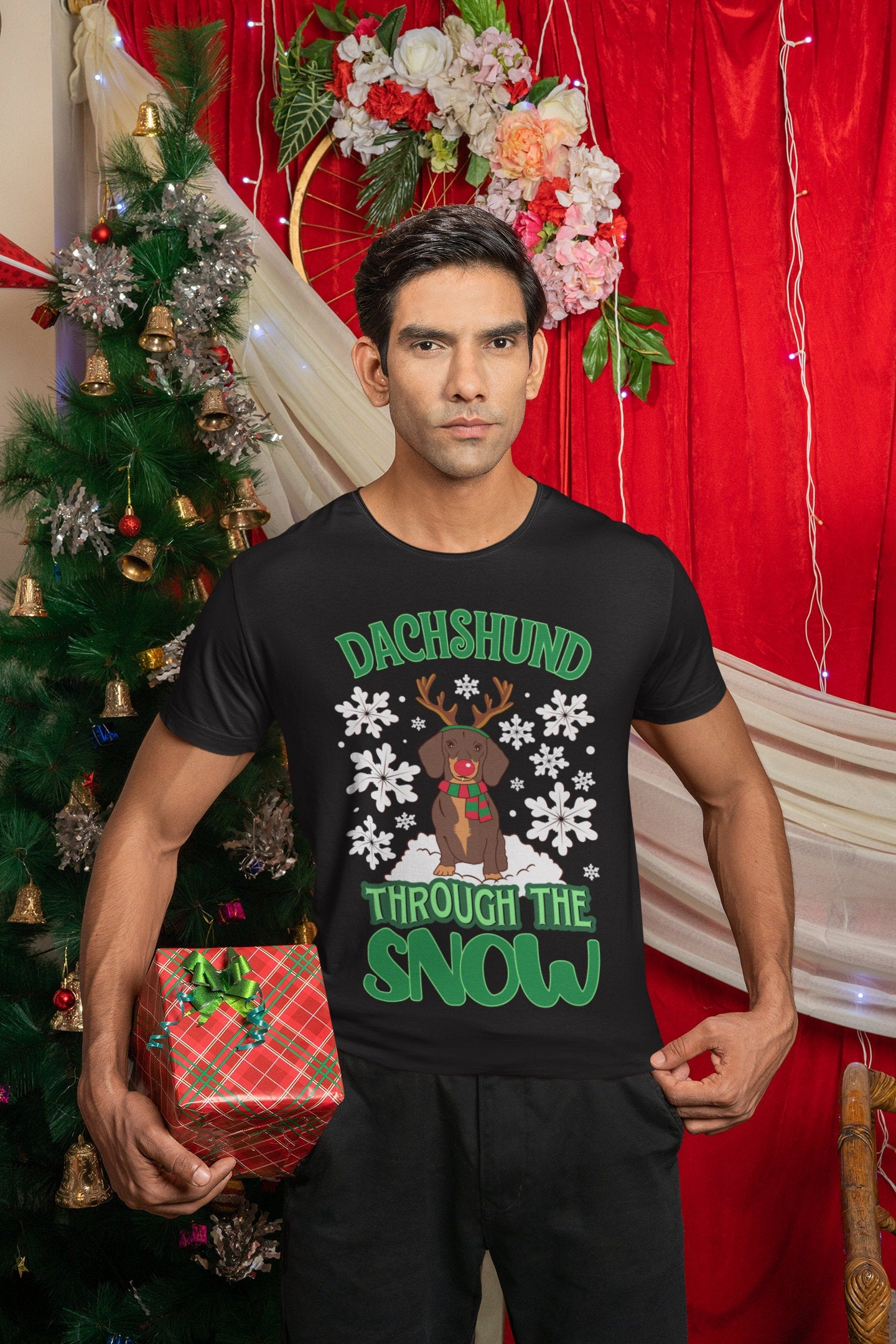 Funny Dachshund Christmas T-Shirt: Reindeer Antlers, Rudolph Nose - product image 3