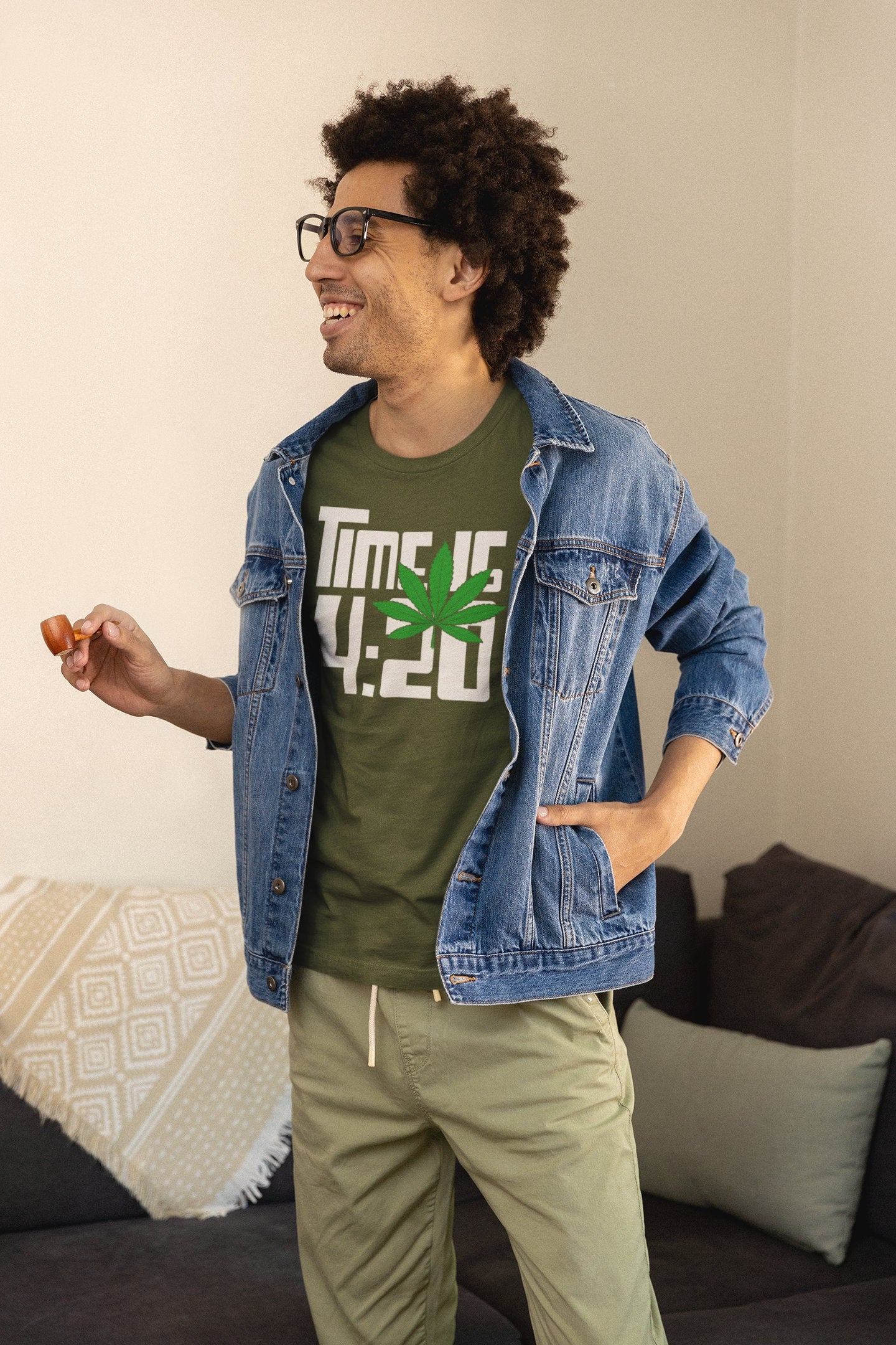 Funny T-Shirt Time Is 4:20 weed 420 stoner WD38 - product image 3