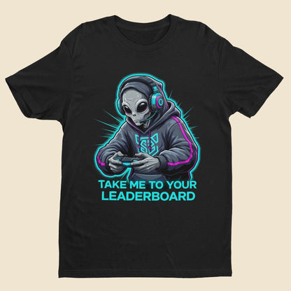Retro 80s Alien Gamer T-Shirt: Sci-Fi Neon Graphic Tee