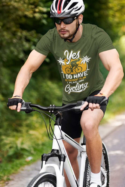 YES I DO HAVE A RETIREMENT PLAN I PLAN ON CYCLING Funny T-Shirt Gift for Cyclist T-Shirt